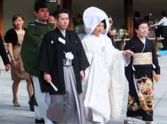 日本传统的婚礼习俗